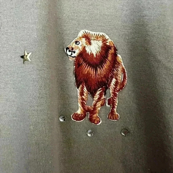 Sand-colored T-Shirt size L with lion, giraffe & cheetah embroidered animals - Picture 6 of 10